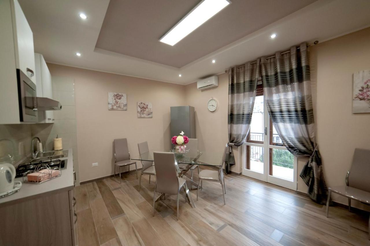 Loft Ortensia ปอมเปอี ภายนอก รูปภาพ